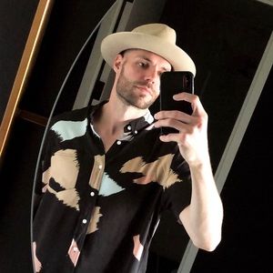 Meet your Posher, Corey